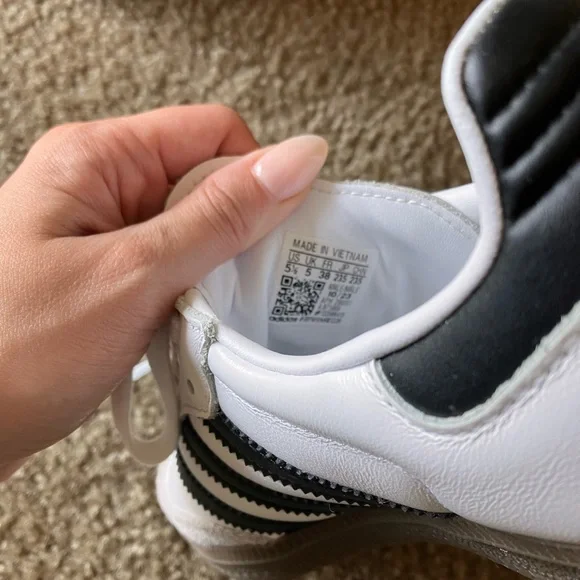 Adidas Samba White and Black Sneakers - Picture 4 of 4